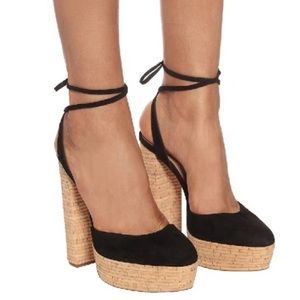 NIB Aquazzura Penelope platform heels. Size 36
